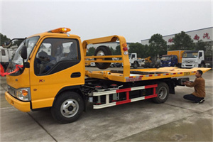 巴彦淖尔市哪里有拖车服务